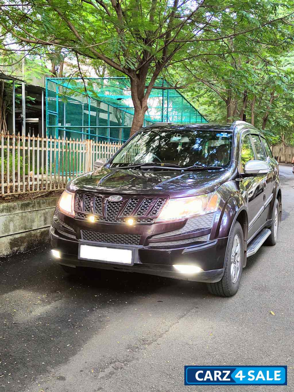 Mahindra XUV 500 w8