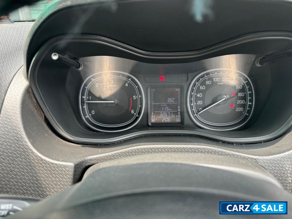 Maruti Suzuki Versa Zdi+