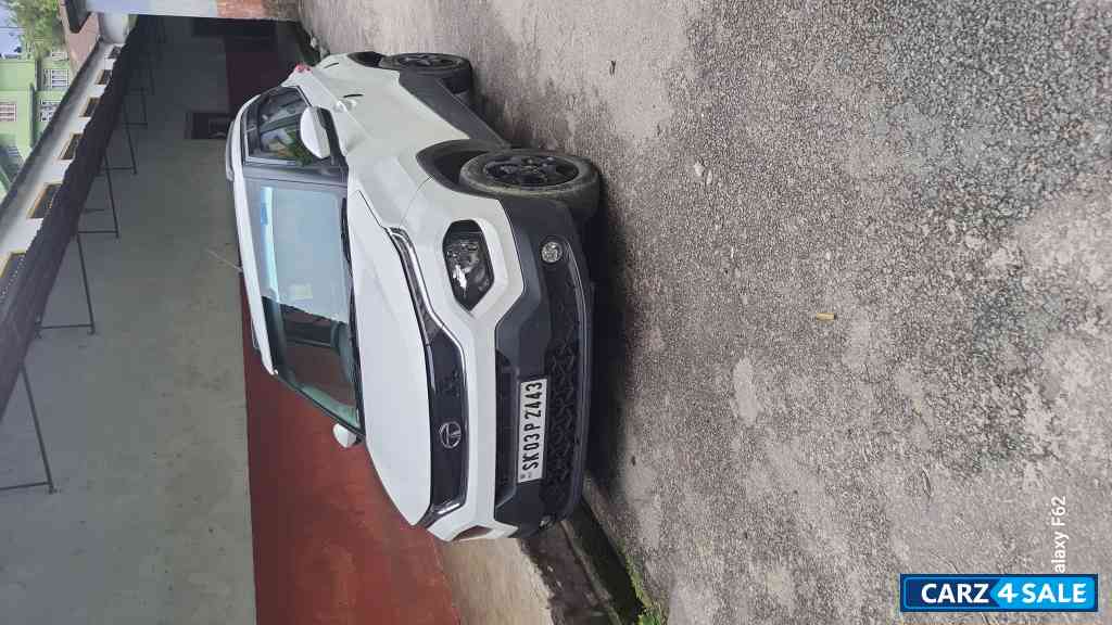 Tata Punch Accomplish