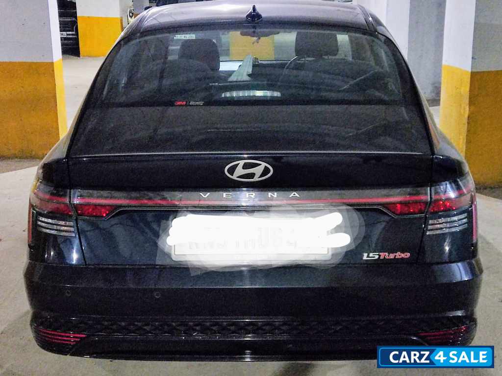 Hyundai Verna SX Turbo MT