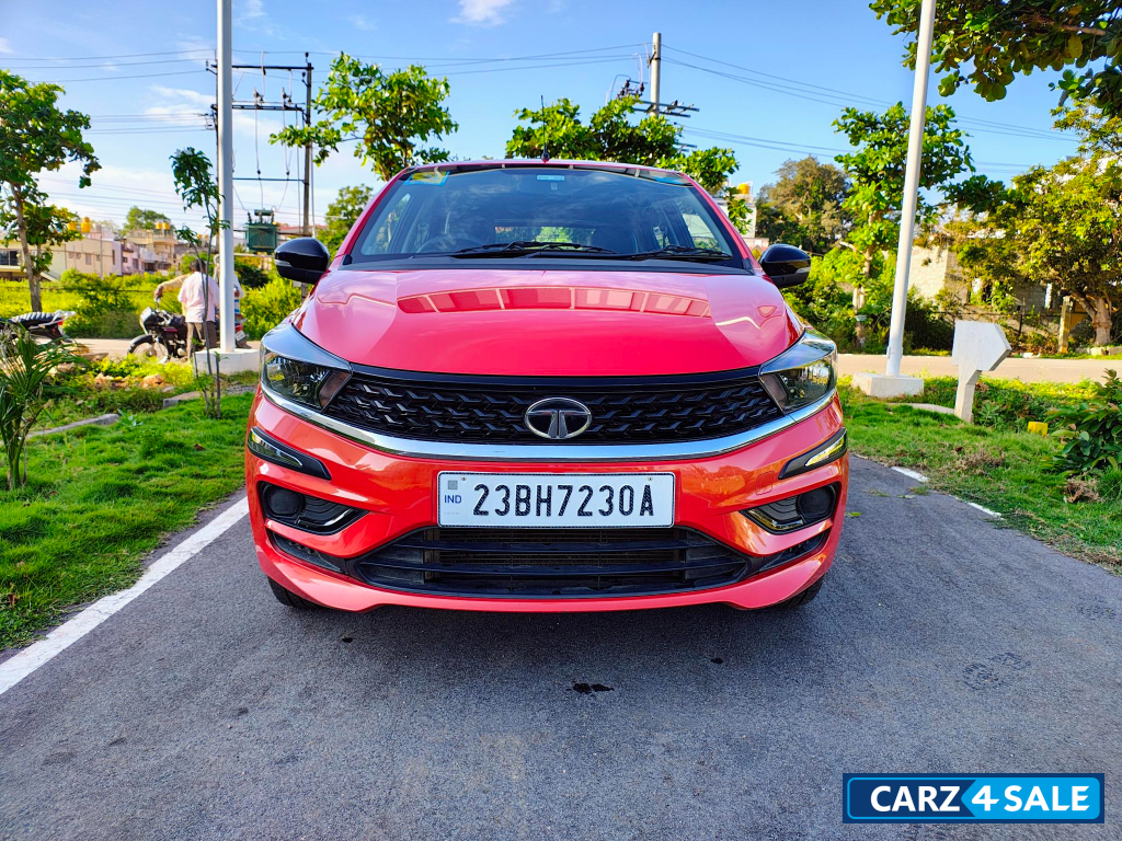 Tata Tiago XTA (Petrol Automatic)