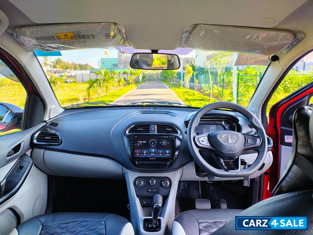 Tata Tiago XTA (Petrol Automatic)