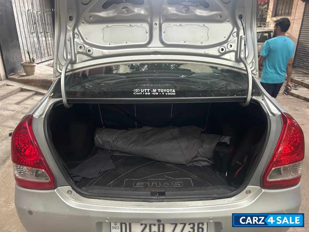 Silver Toyota Etios G