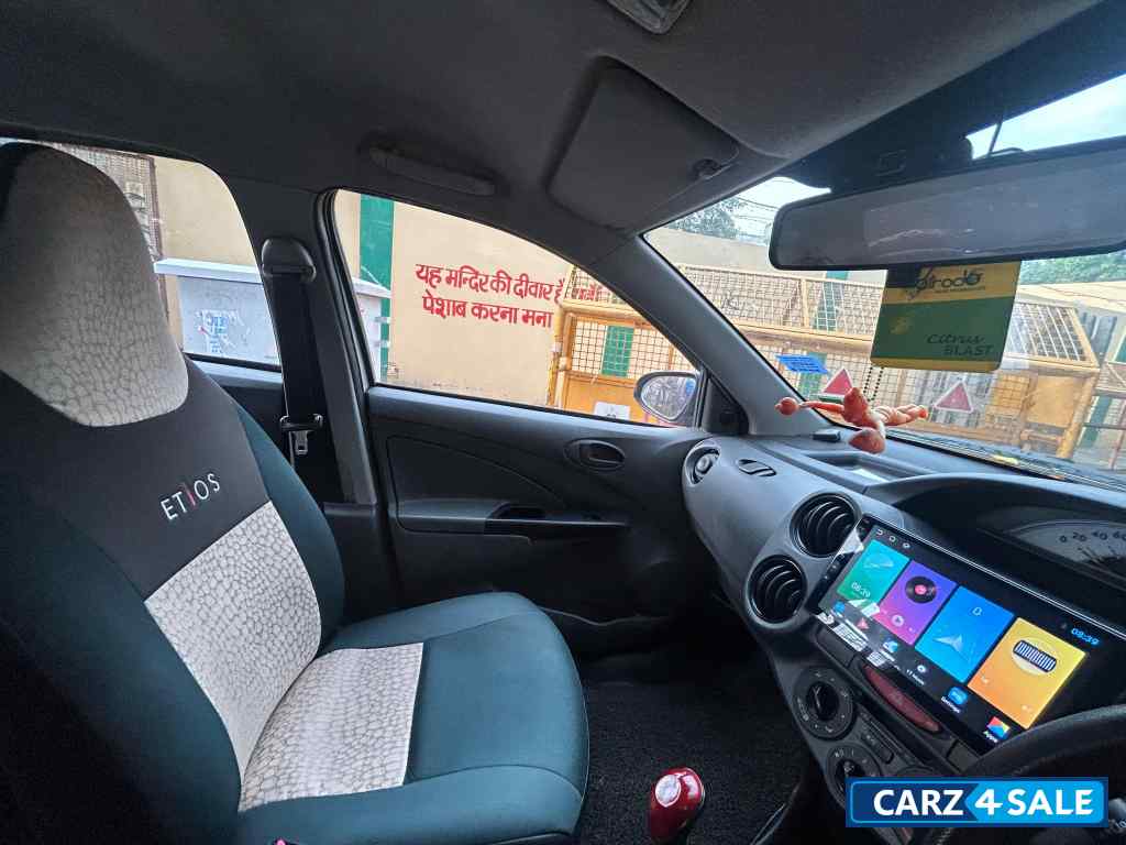 Silver Toyota Etios G