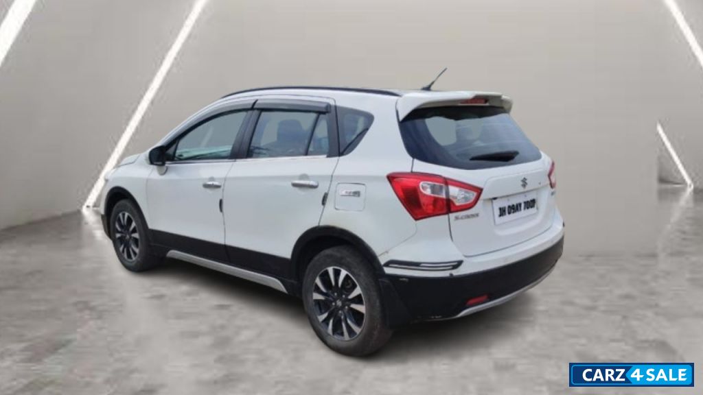 Maruti Suzuki S-Cross Smart Hybrid Zeta Maruti Suzuki S-Cross Smart Hybrid Zeta