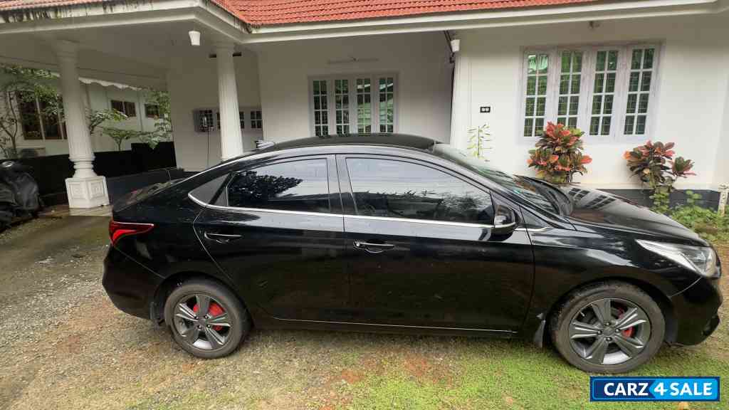 Hyundai Verna 1.6 VTVT SX