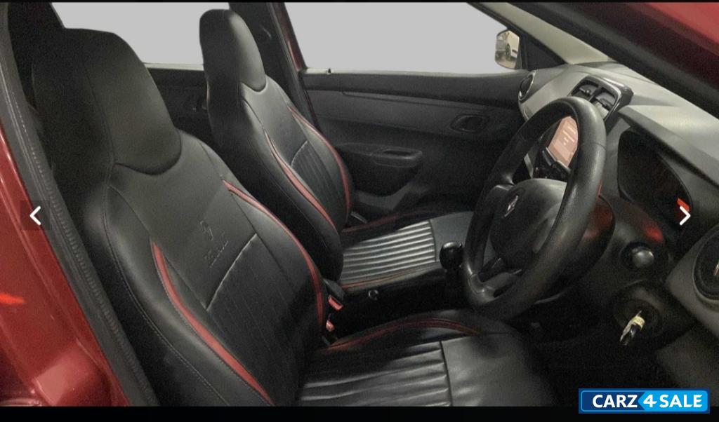 Renault Kwid RXT 1.0