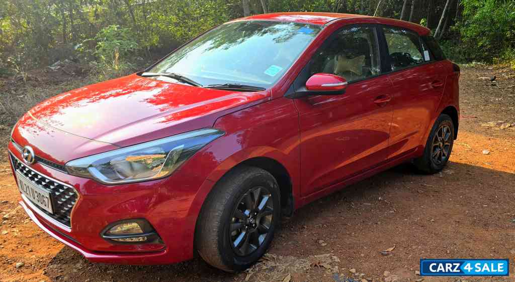 Fiery Red Hyundai Elite i20 SPORTZ PLUS 1.2