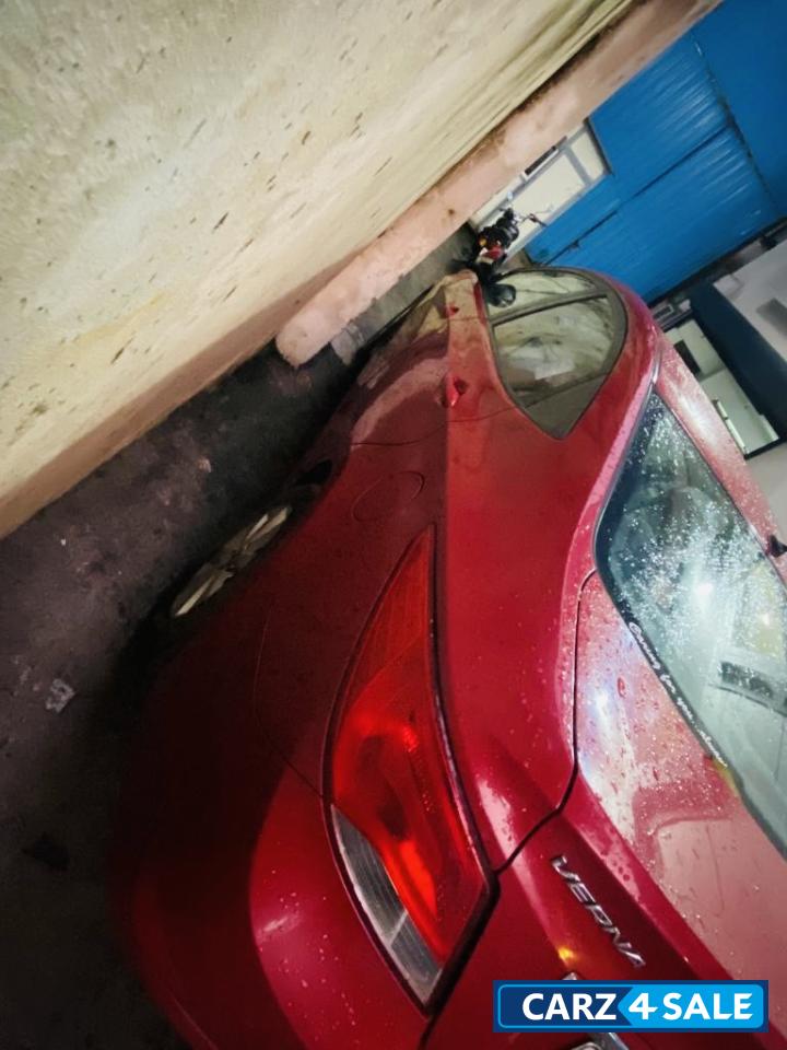 Hyundai Verna 1.6vtvt