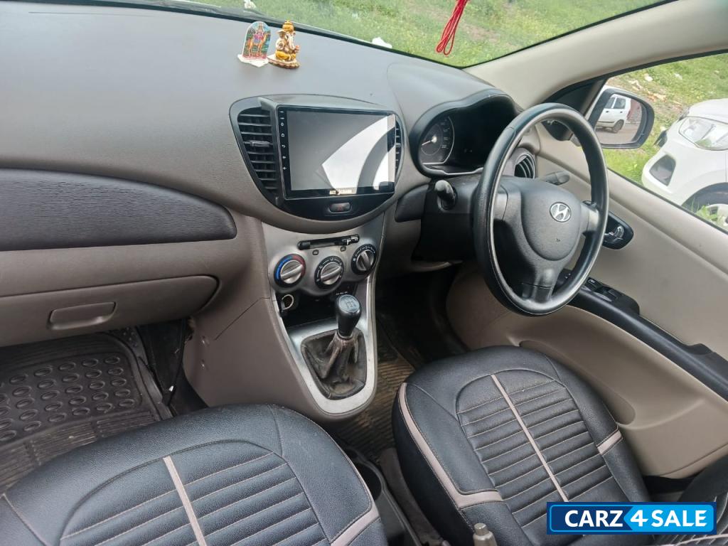 Hyundai i10 Sportz