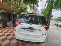 Pearl White Mahindra XUV 500 w11 optional