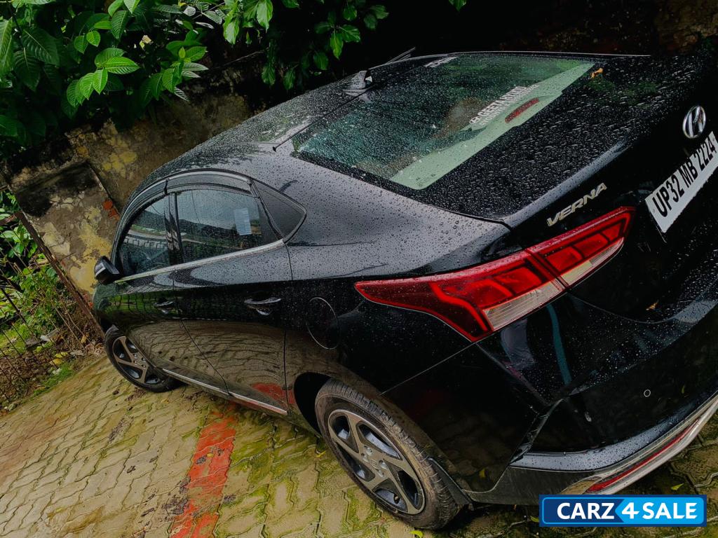 Hyundai Verna crdi s plus