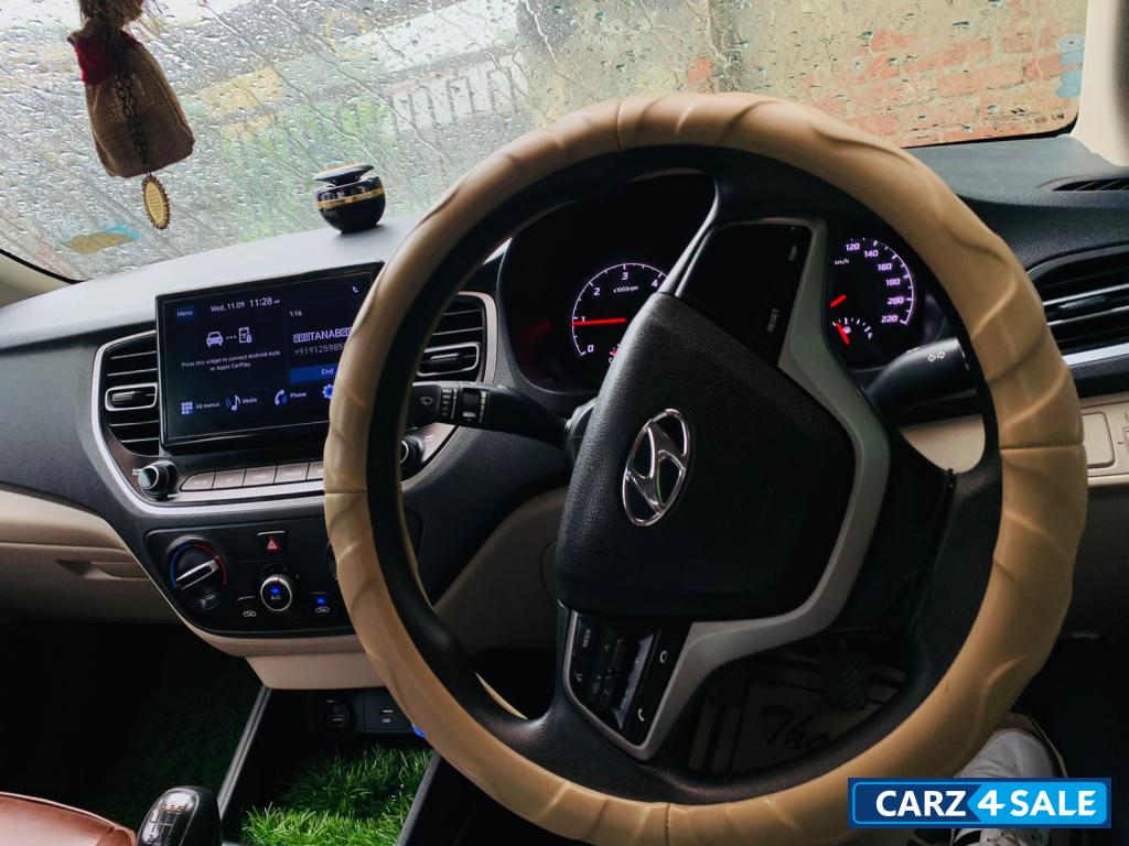 Hyundai Verna crdi s plus