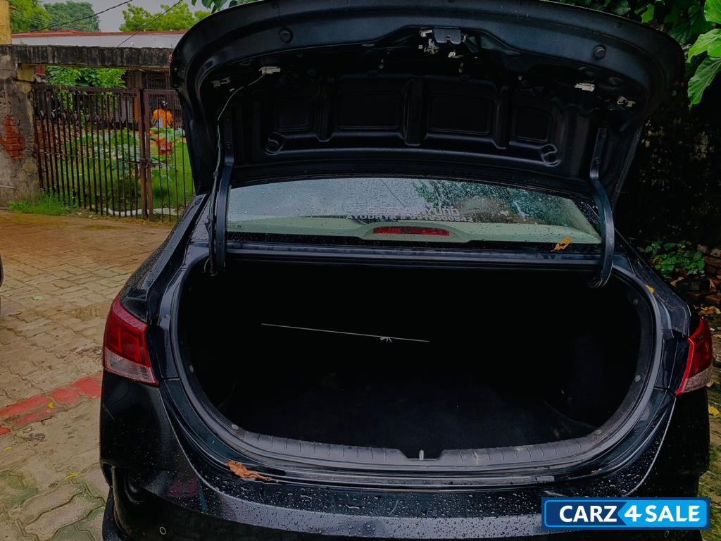 Hyundai Verna crdi s plus