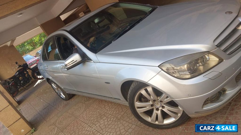 Mercedes-Benz C-Class 200 CGI ELEGANCE