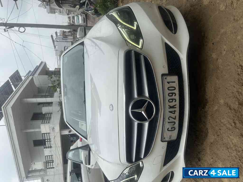 Pol White Mercedes-Benz E-Class E 250CDI
