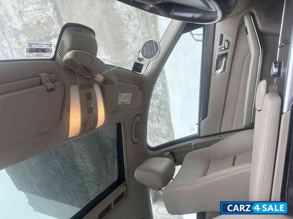 Pol White Mercedes-Benz E-Class E 250CDI