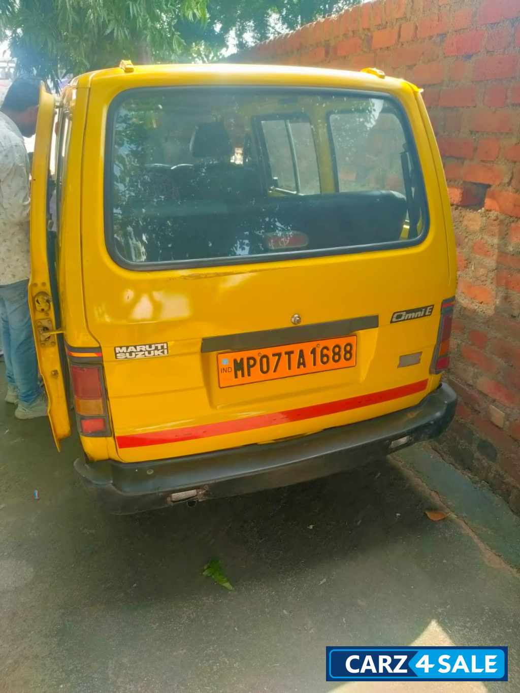 Maruti Suzuki Omni OMNI E MPI STD (BS-IV)