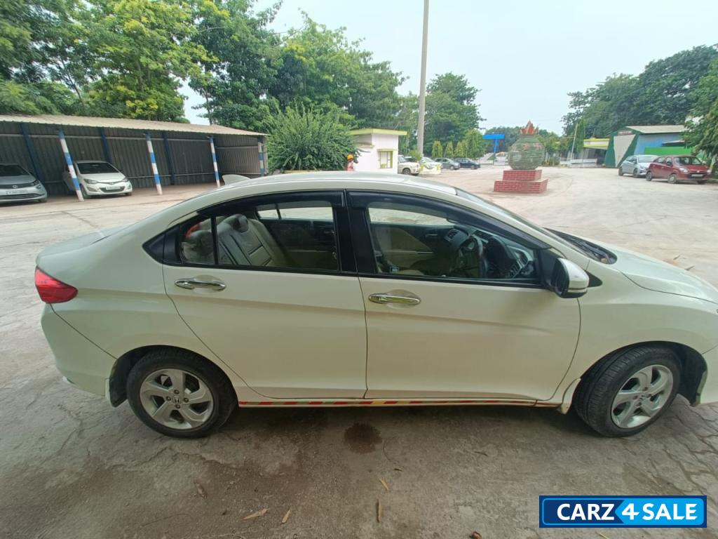 Honda City Ivtech V Honda City Ivtech V