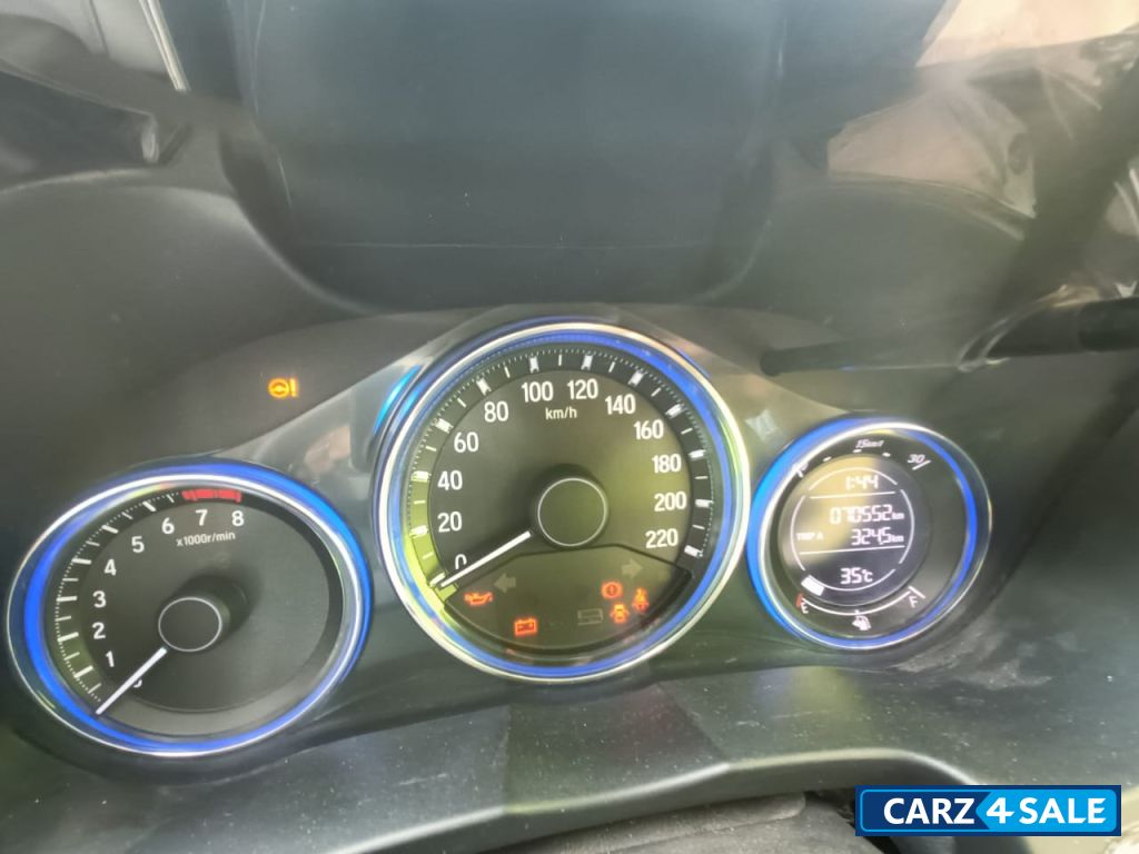 Honda City Ivtech V Honda City Ivtech V