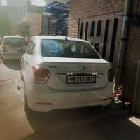 White Hyundai Xcent Crdi Base Disel