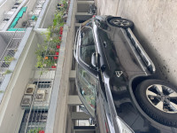 Black Mahindra Alturas 4x4