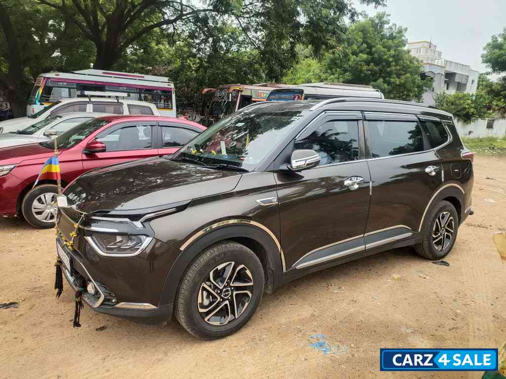 Moss Brown Kia Carens Manual