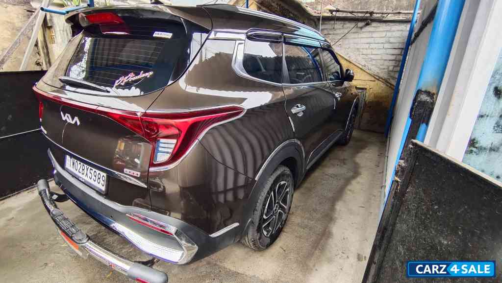 Moss Brown Kia Carens Manual