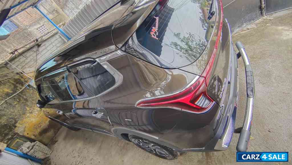 Moss Brown Kia Carens Manual