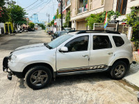 Silver Renault Duster RXL (O) 85PS
