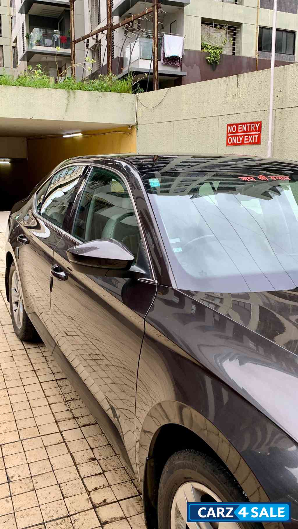 Magnetic Brown Metal Skoda Superb Style MT