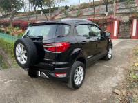 Black Ford Ecosport Titanium