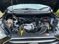 Black Ford Ecosport Titanium