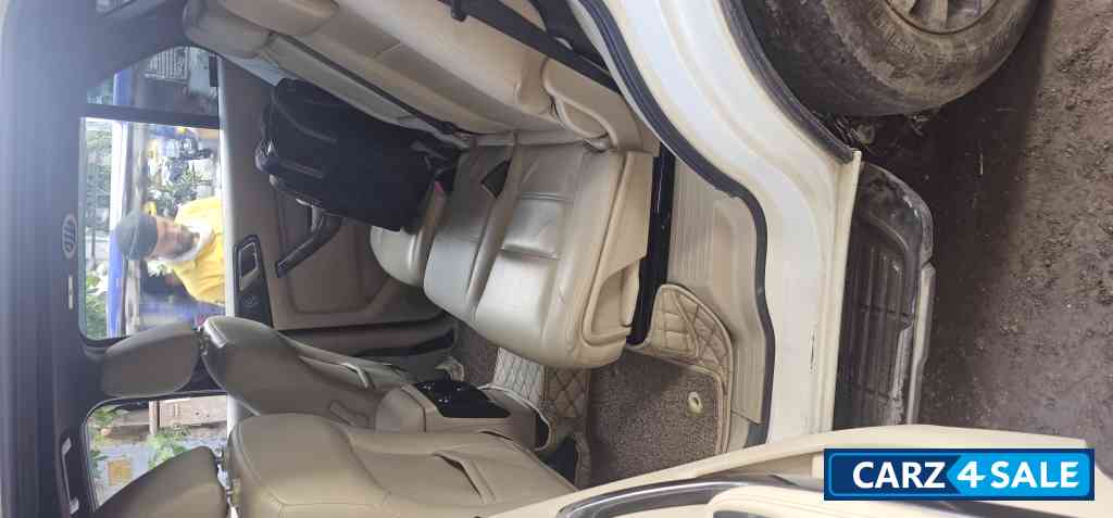 Ford Endeavour Titanium plus 2.2 4×2 AT Ford Endeavour Titanium plus 2.2 4×2 AT