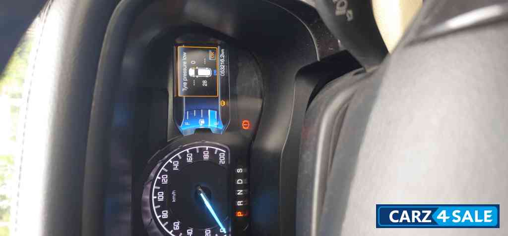 Ford Endeavour Titanium plus 2.2 4×2 AT Ford Endeavour Titanium plus 2.2 4×2 AT