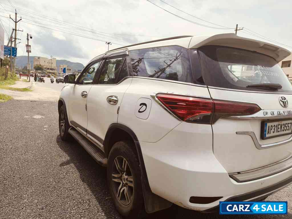 White Toyota Fortuner 4*2 automatic