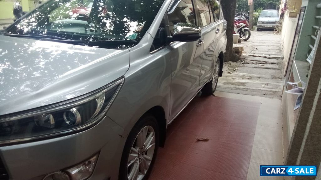 Toyota Innova Innova crysta 2.8 Z