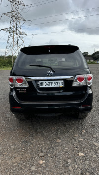 Toyota Fortuner 4x2 AT