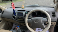 Toyota Fortuner 4x2 AT