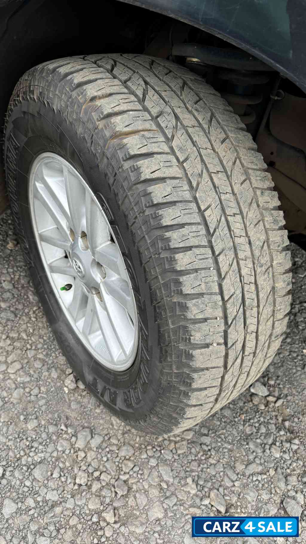 Toyota Fortuner 4x2 AT