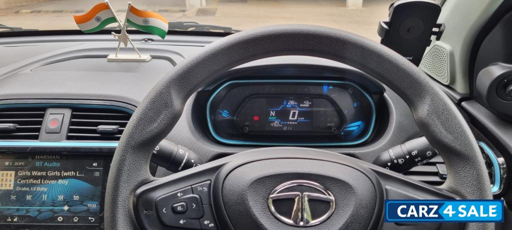 Tata Tiago XT LR