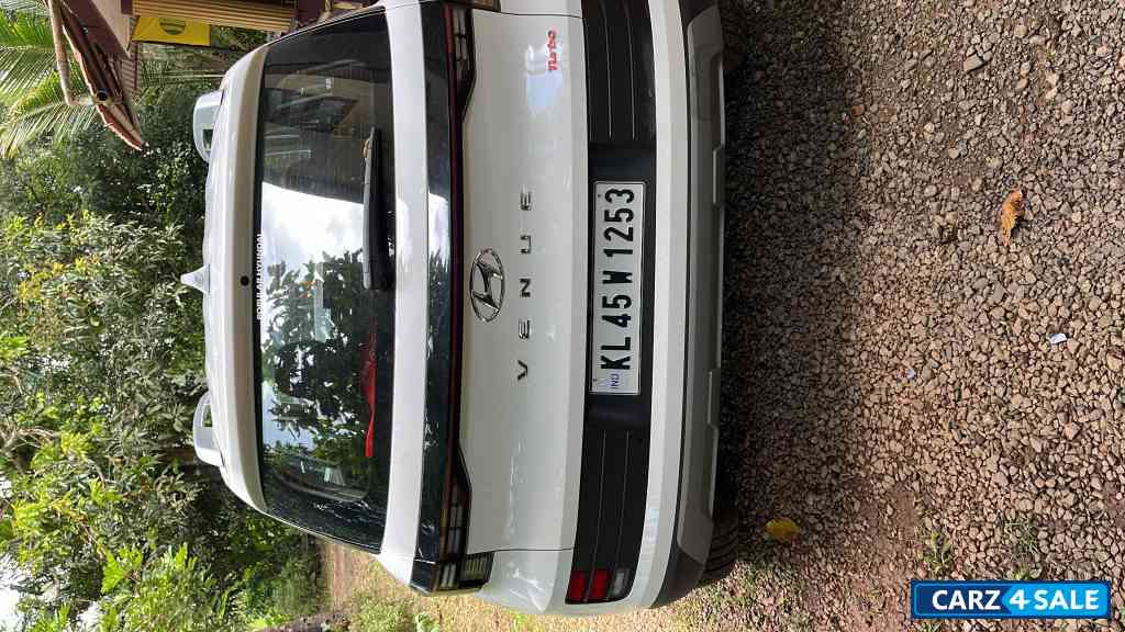 Hyundai Venue S o imt turbo