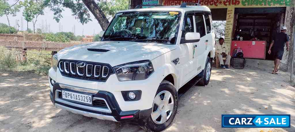 Mahindra Scorpio S7