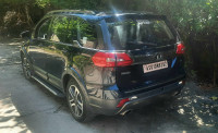 Tata Hexa XT