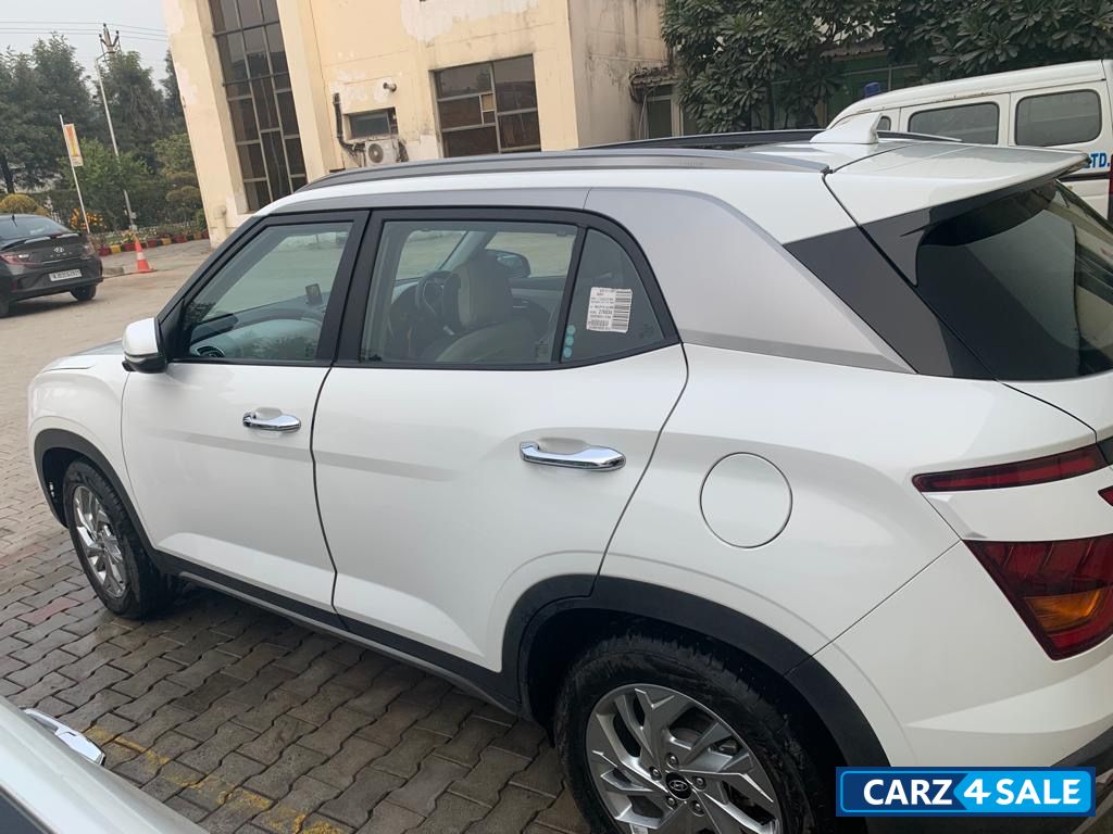 Polar White Hyundai Creta Sx diesel