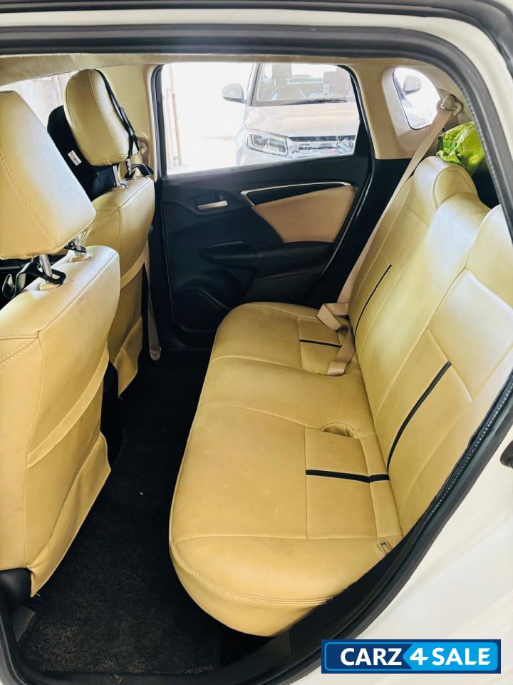 Pearl White Honda Jazz VXi