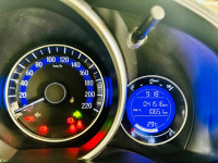 Pearl White Honda Jazz VXi