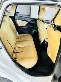 Pearl White Honda Jazz VXi