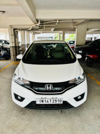 Pearl White Honda Jazz VXi
