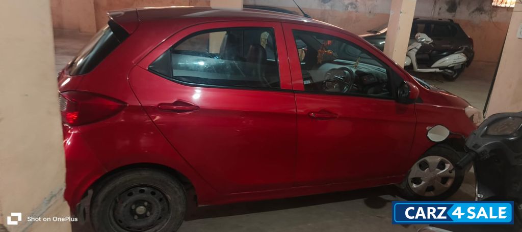 Tata Tiago 1.2 Revetron XT Petrol